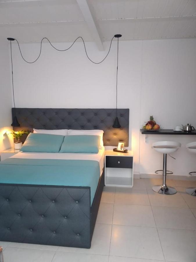 Vip Apartasuites Rosales Medellin Exterior photo